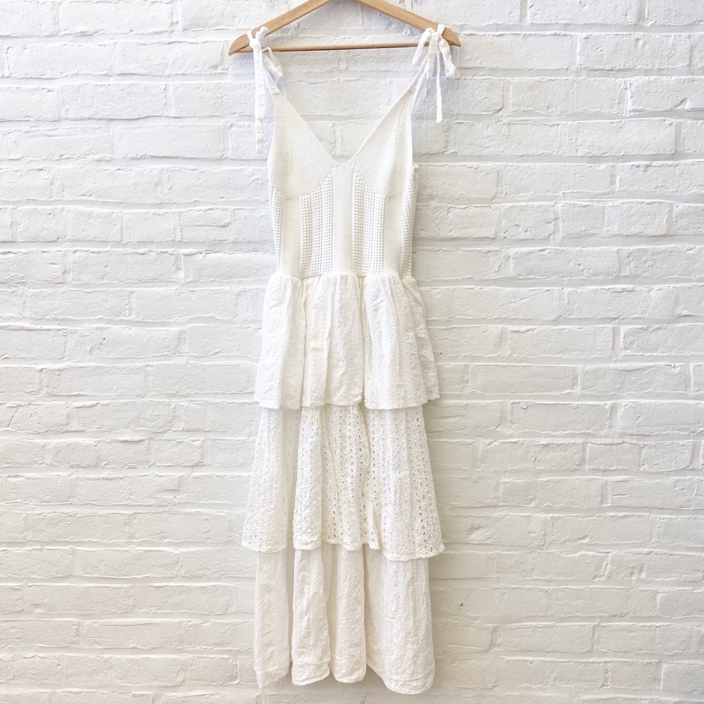 Tuckernuck || En Saison Croix Tiered Midi Dress Crochet Eyelet Bows White Medium